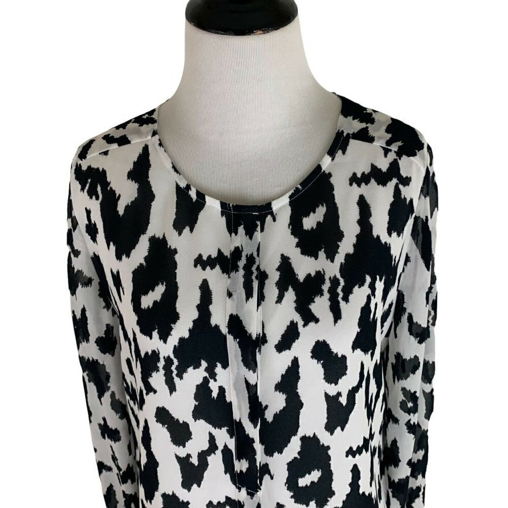 Gibson & Latimer Women's S Small Pop Over Blouse Button Down Animal Print Sheer - Picture 2 of 7